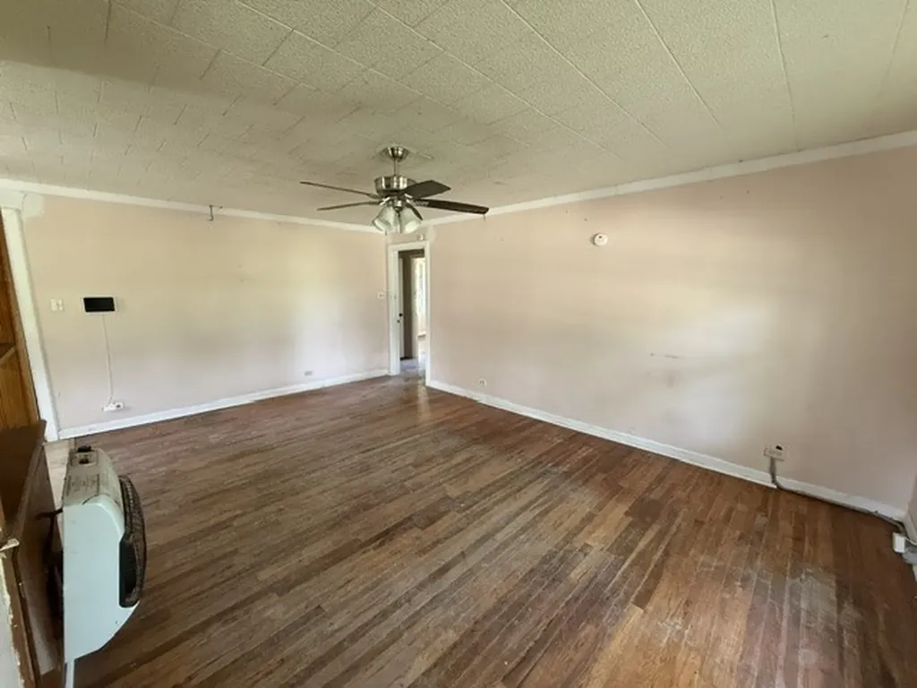 157 Cr 4320 Enloe TX 75441