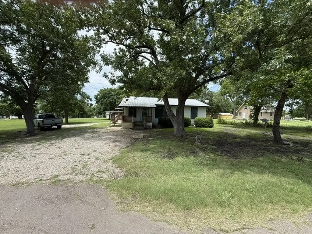 157 Cr 4320 Enloe TX 75441
