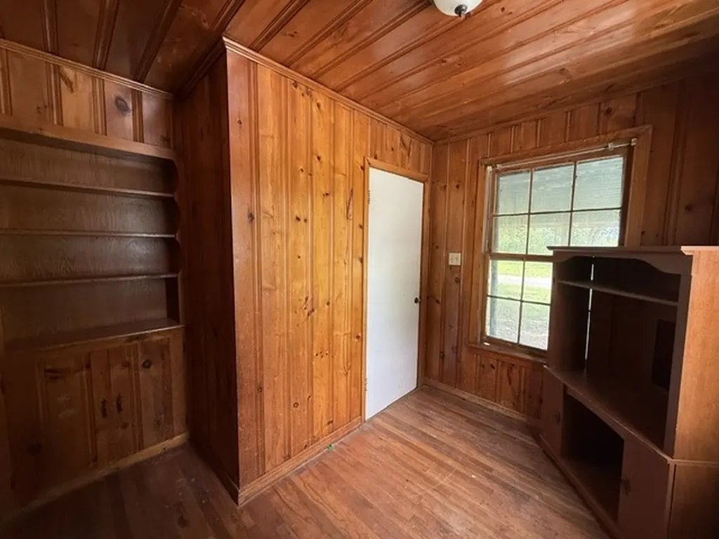 157 Cr 4320 Enloe TX 75441