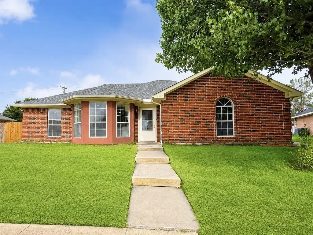 6212 Brookhaven Trail Arlington TX 76001