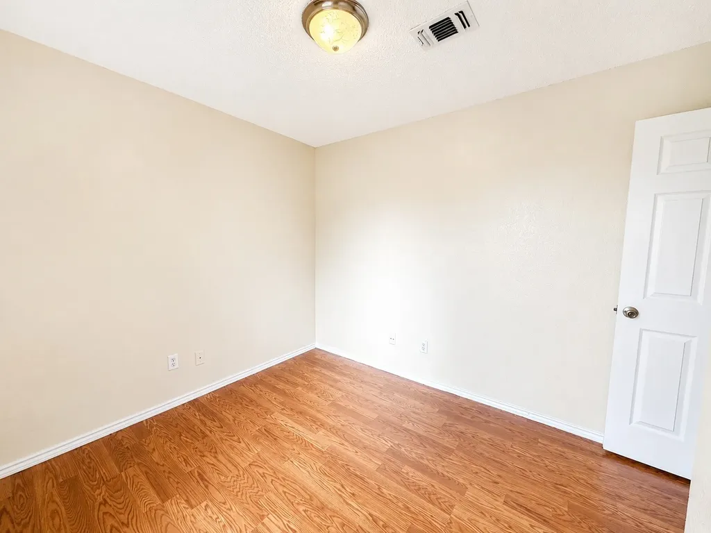6212 Brookhaven Trail Arlington TX 76001