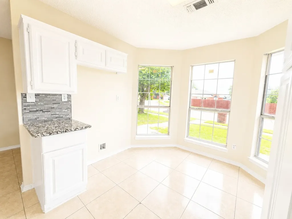 6212 Brookhaven Trail Arlington TX 76001