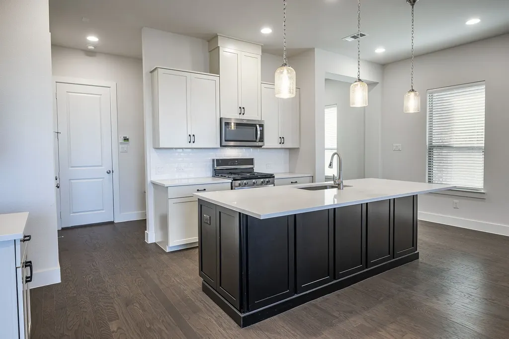 17769 Sage Lane Dallas TX 75252