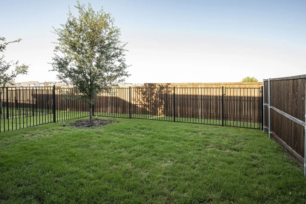 17769 Sage Lane Dallas TX 75252