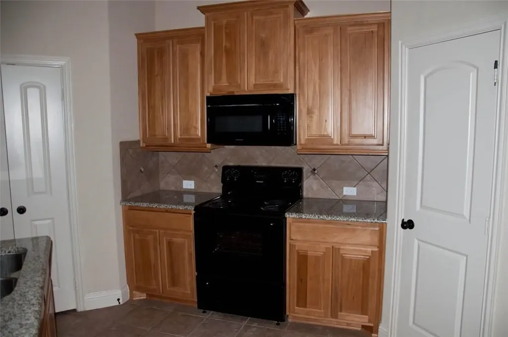 1426 Thibodaux Drive Greenville TX 75402