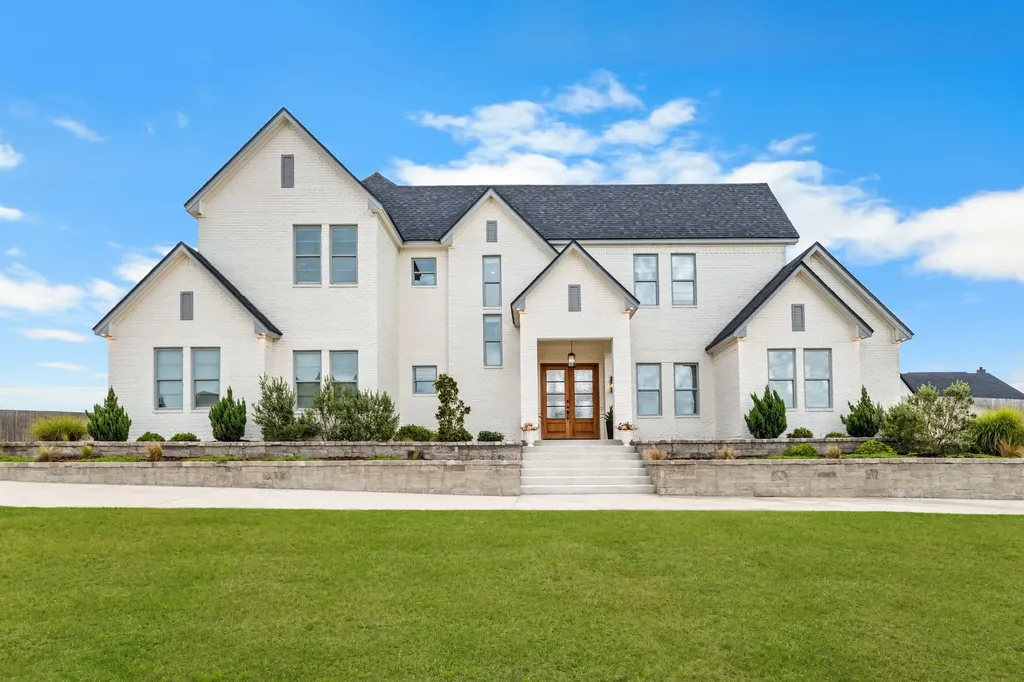 279 Royals Ranch Road Lorena TX 76655
