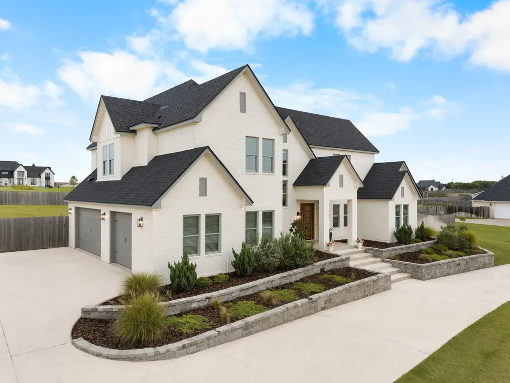 279 Royals Ranch Road Lorena TX 76655