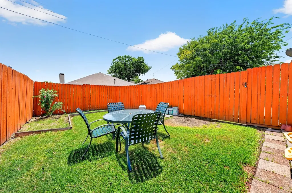 2606 Stanford Street Rowlett TX 75088