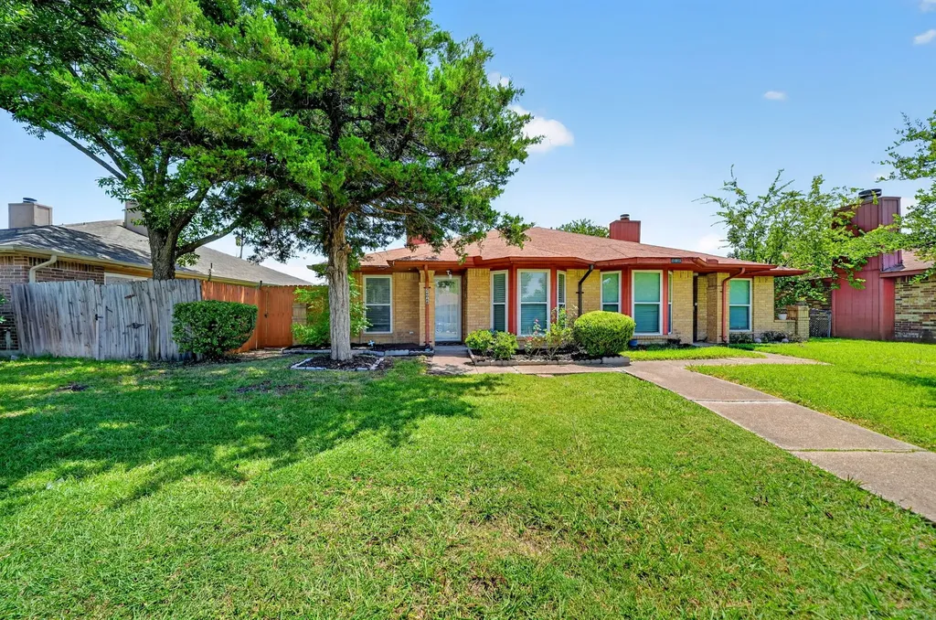 2606 Stanford Street Rowlett TX 75088