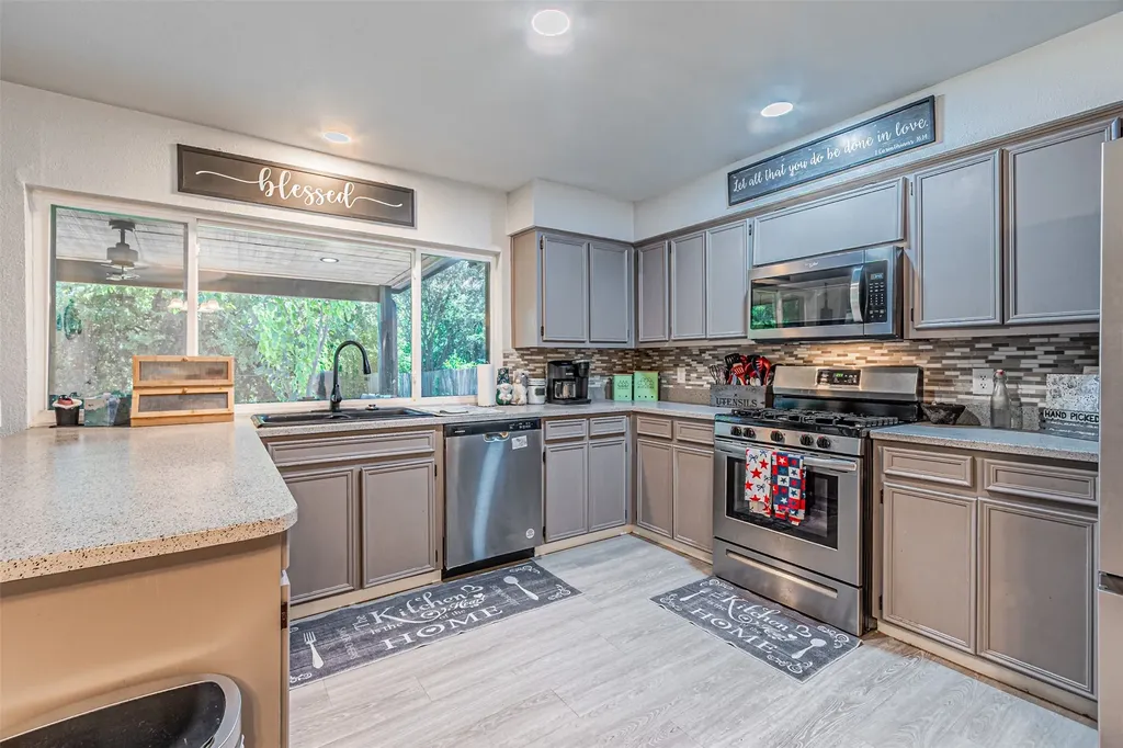 2608 Nelwin Place Arlington TX 76016