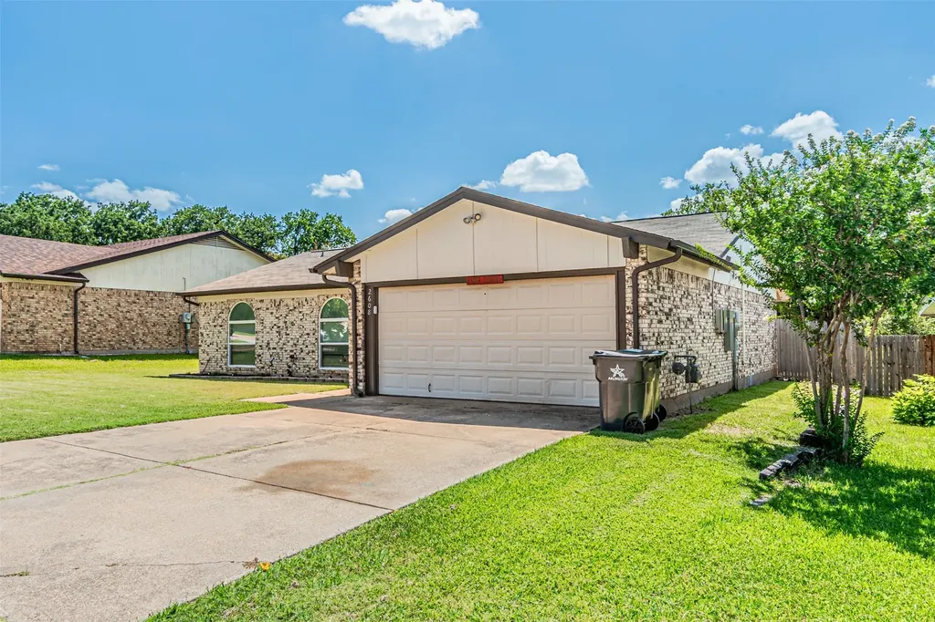 2608 Nelwin Place Arlington TX 76016