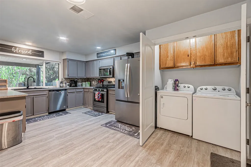 2608 Nelwin Place Arlington TX 76016