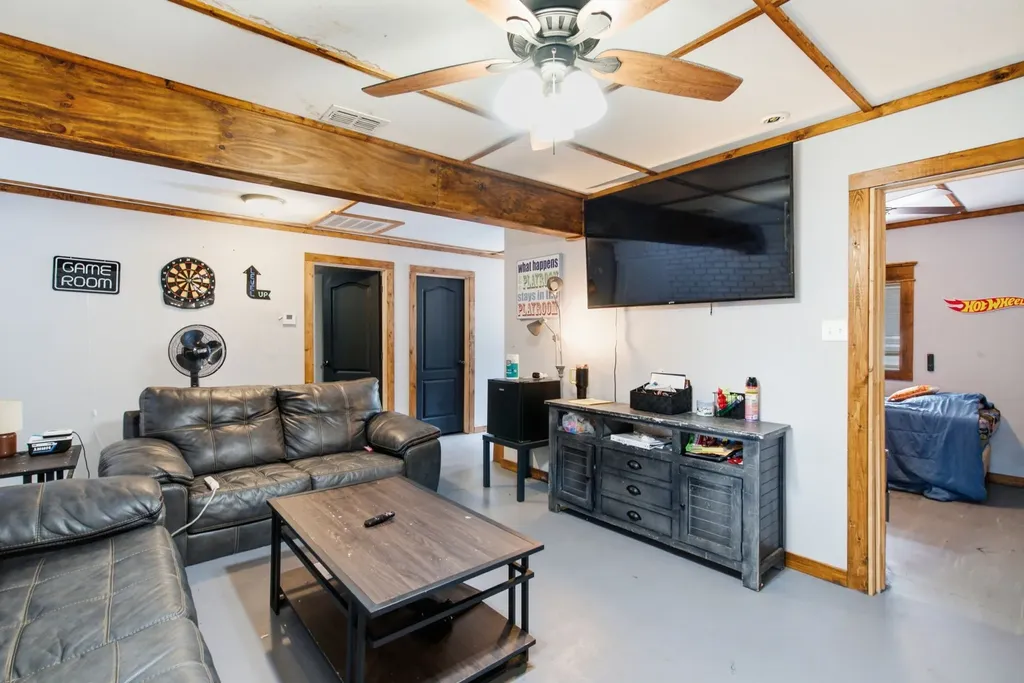 456 Alexander Road Stephenville TX 76401