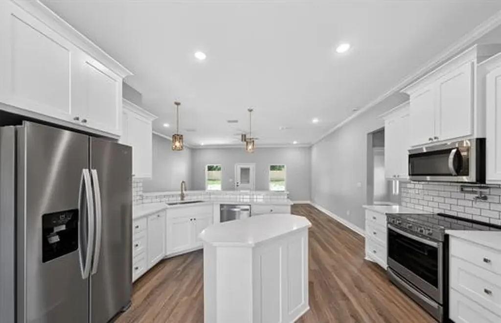 105 W Teal Drive Troup TX 75789