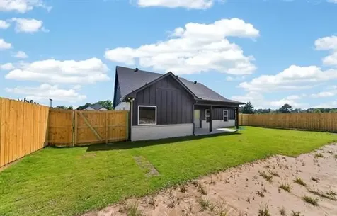 105 W Teal Drive Troup TX 75789