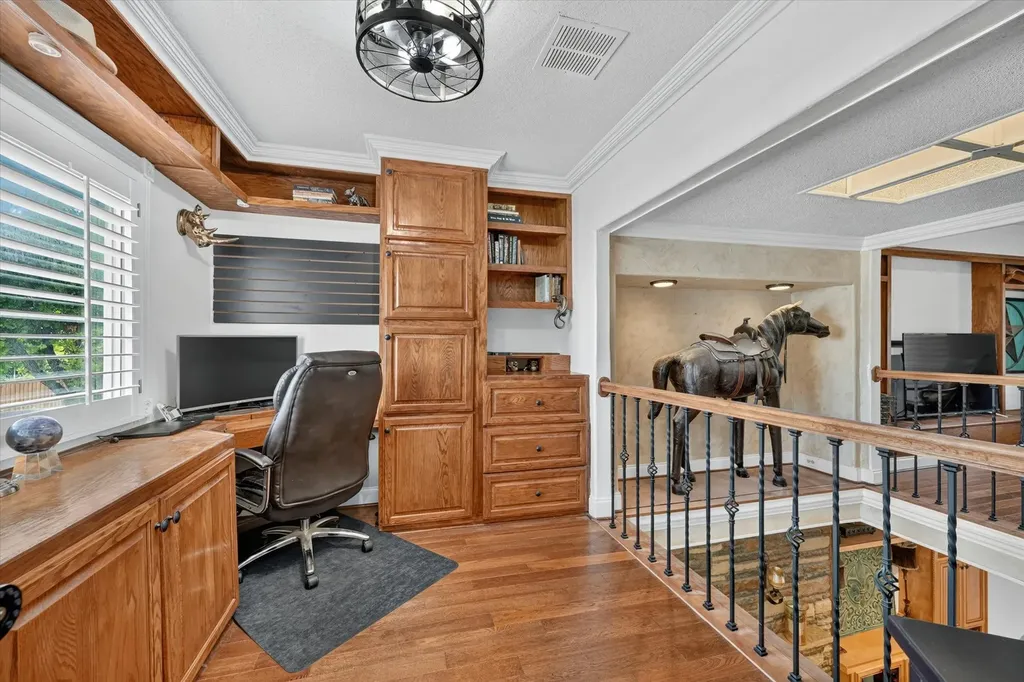 1946 Sussex Drive Carrollton TX 75007