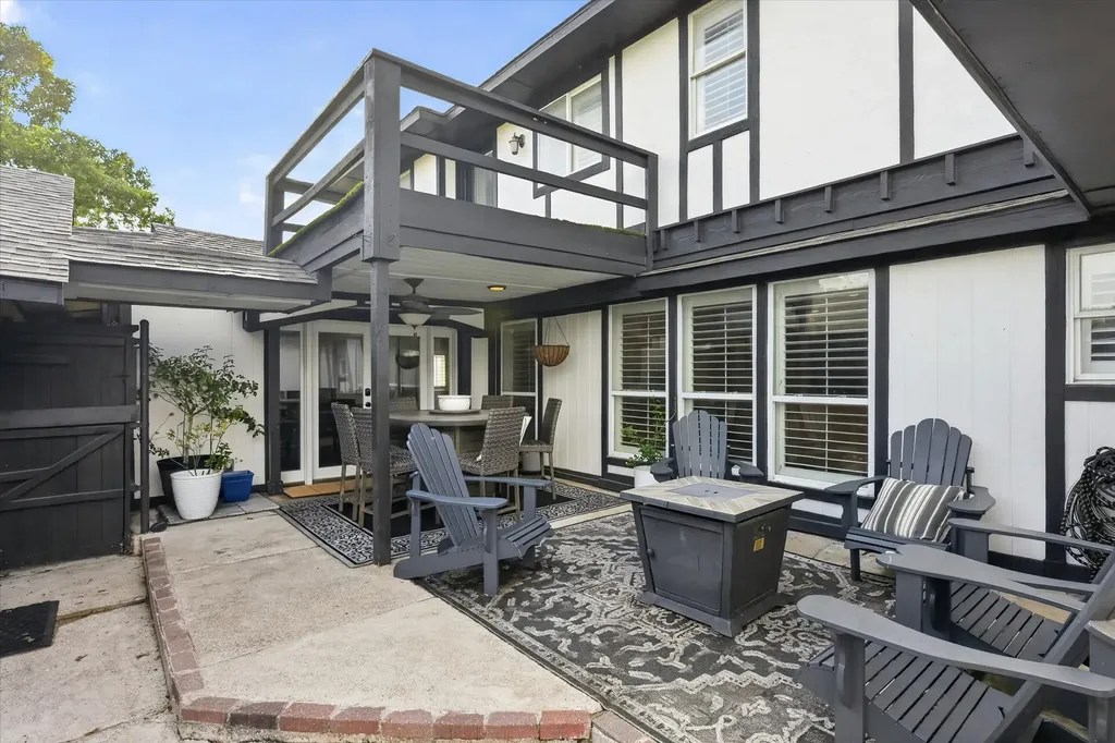 1946 Sussex Drive Carrollton TX 75007