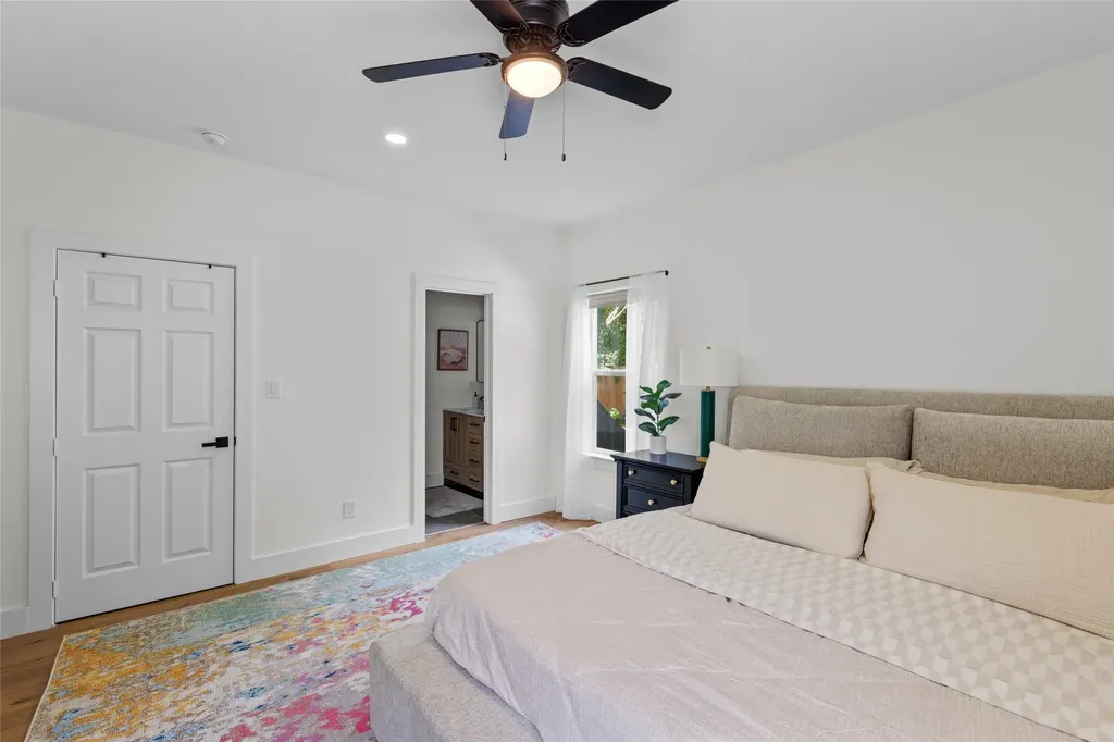 5404 Bourquin Street Dallas TX 75210