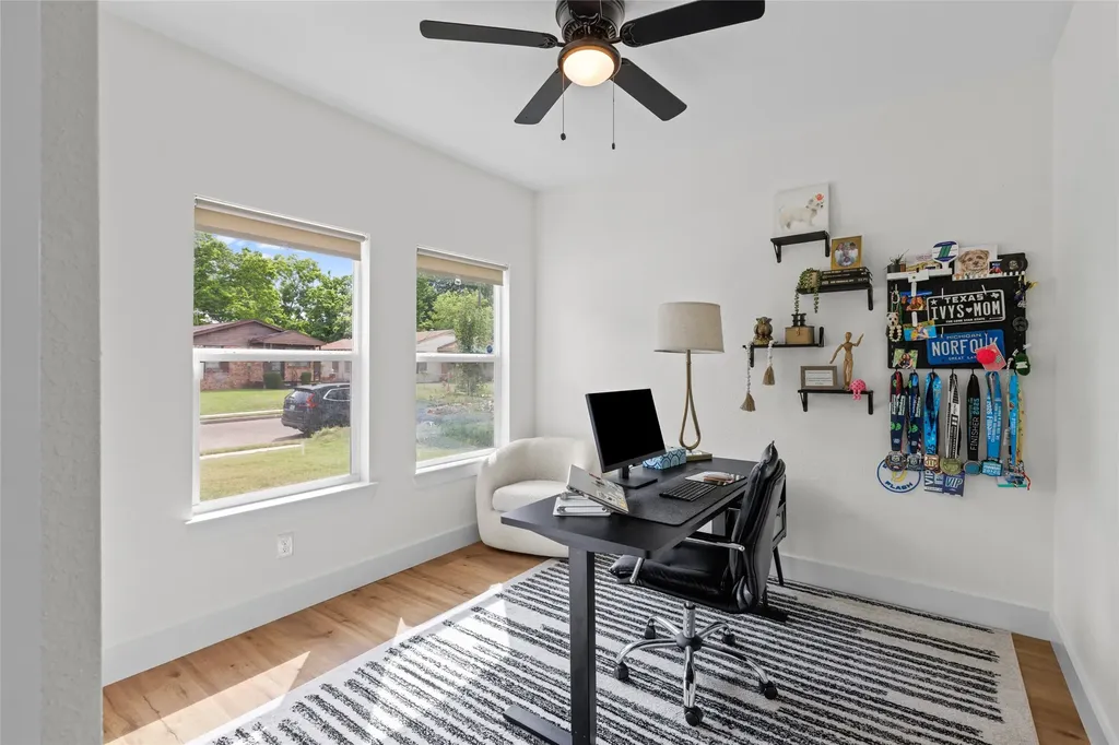 5404 Bourquin Street Dallas TX 75210