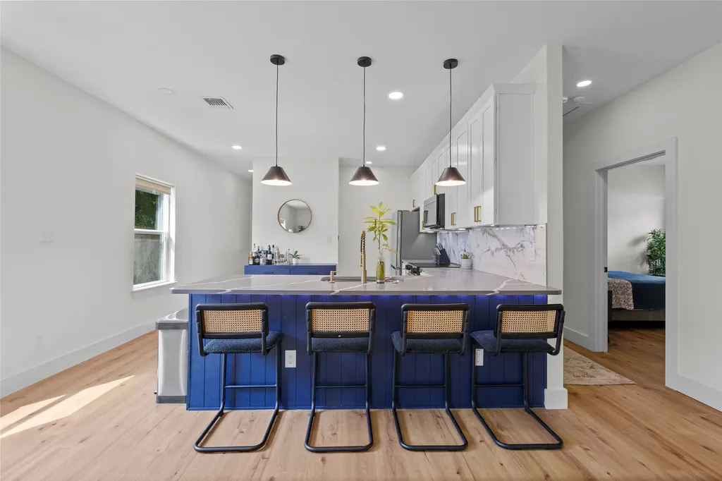 5404 Bourquin Street Dallas TX 75210