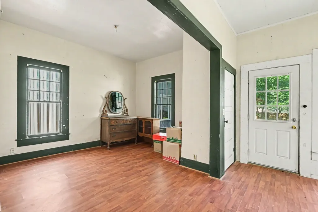313 S Oak Street Boyd TX 76023
