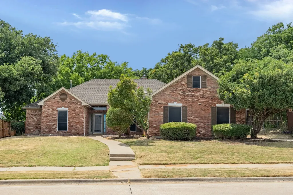 1502 Mission Hills Lane Corinth TX 76210