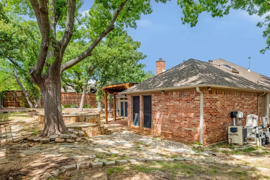 1502 Mission Hills Lane Corinth TX 76210