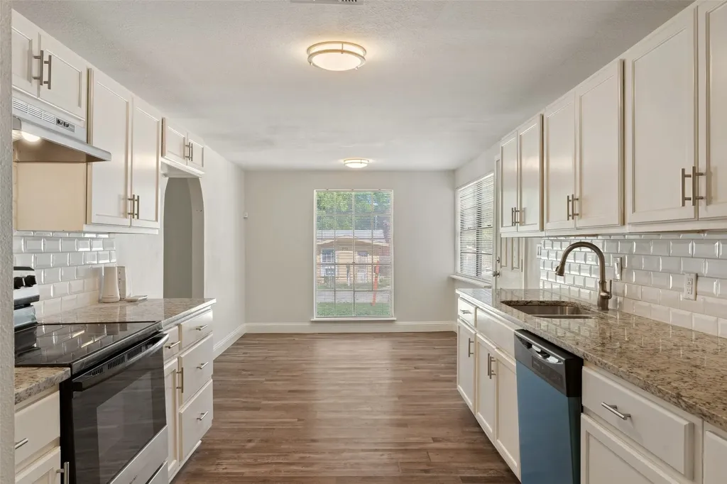 3123 Biway Street Sansom Park TX 76114