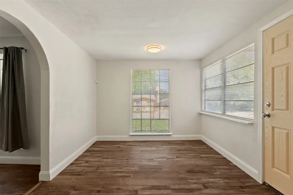 3123 Biway Street Sansom Park TX 76114