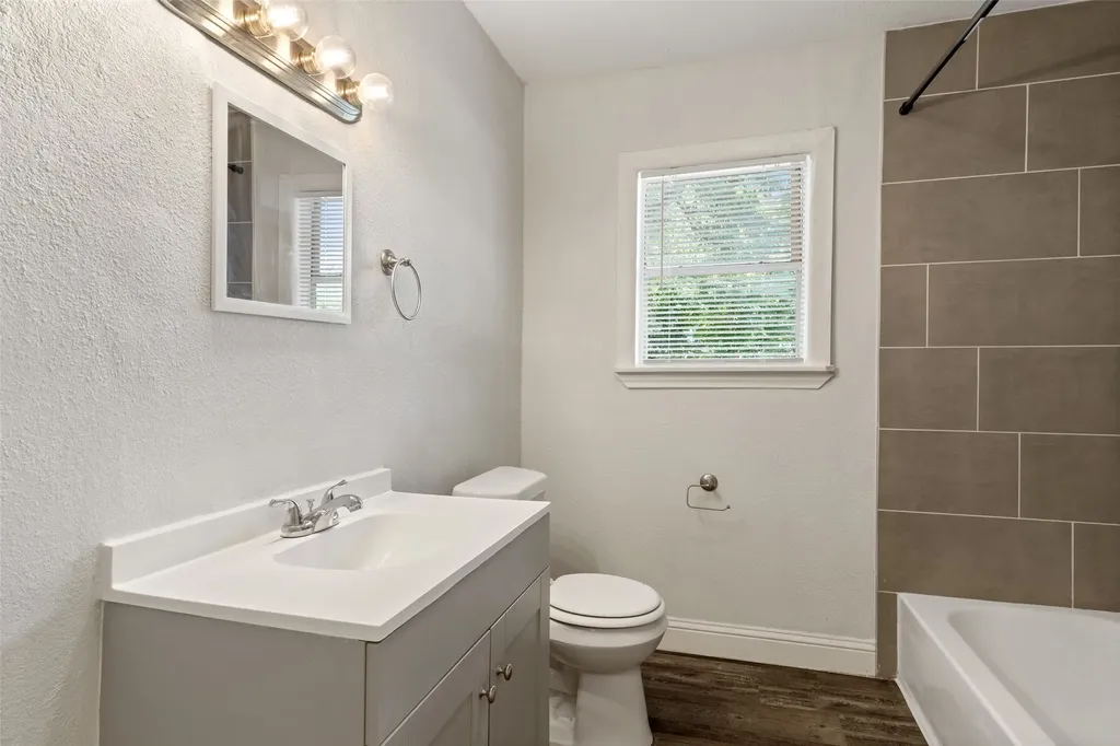 3123 Biway Street Sansom Park TX 76114