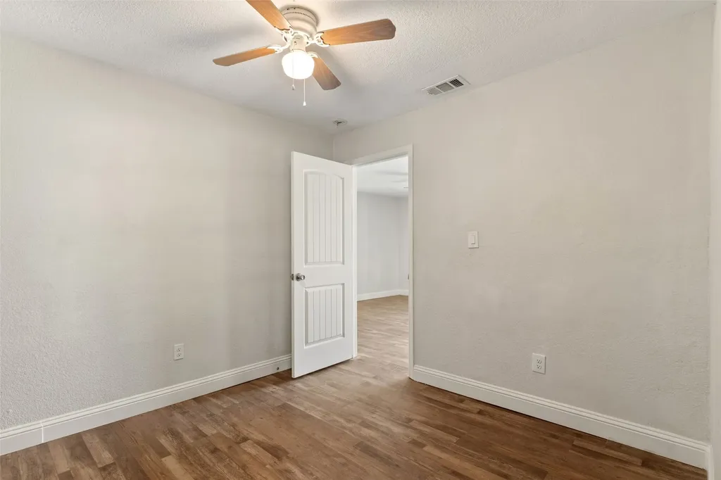 3123 Biway Street Sansom Park TX 76114