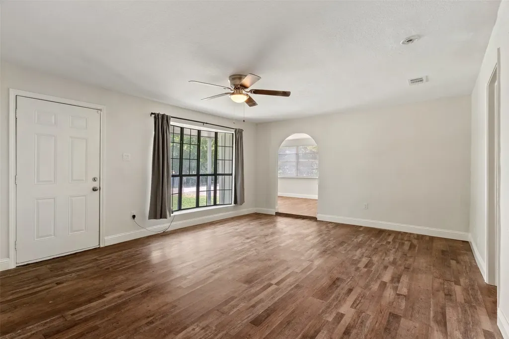 3123 Biway Street Sansom Park TX 76114