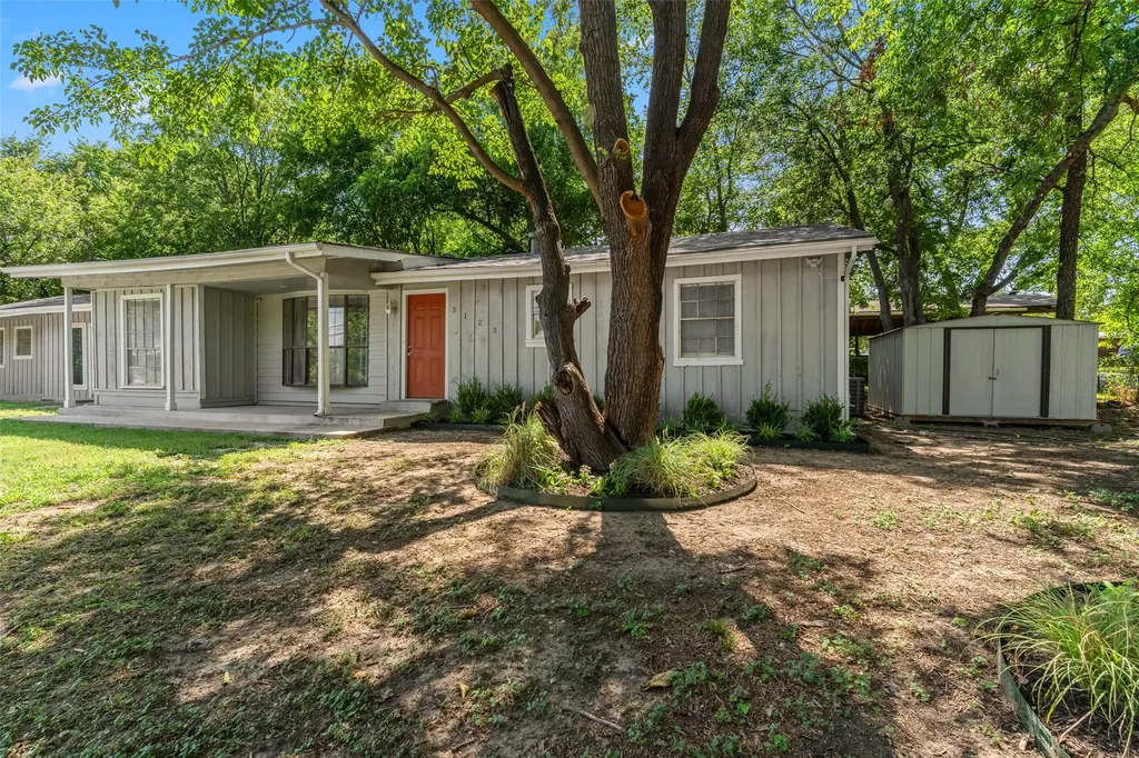 3123 Biway Street Sansom Park TX 76114
