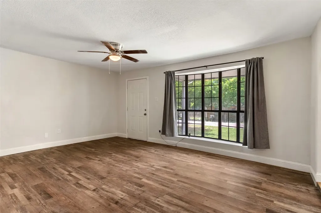 3123 Biway Street Sansom Park TX 76114