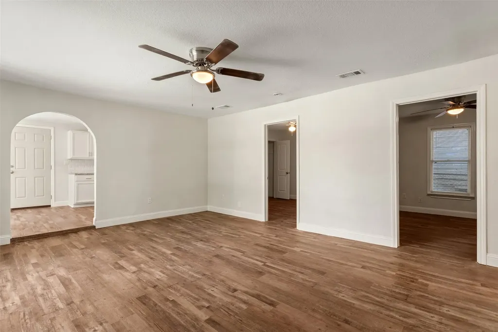 3123 Biway Street Sansom Park TX 76114