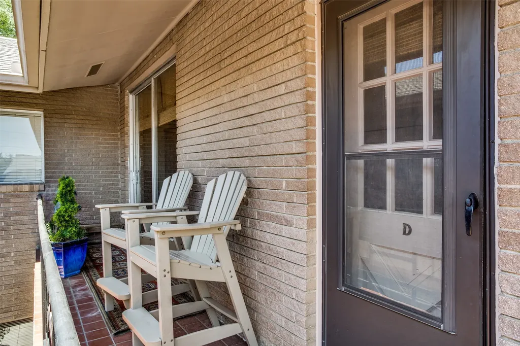 6318 Bandera Avenue Dallas TX 75225