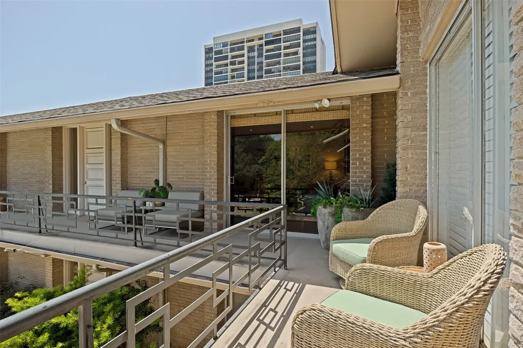 6318 Bandera Avenue Dallas TX 75225