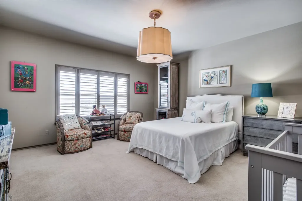 6318 Bandera Avenue Dallas TX 75225