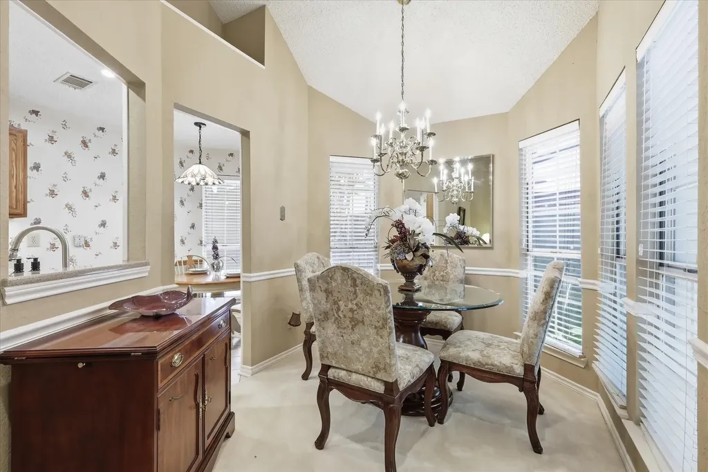 18095 Whispering Gables Lane Dallas TX 75287