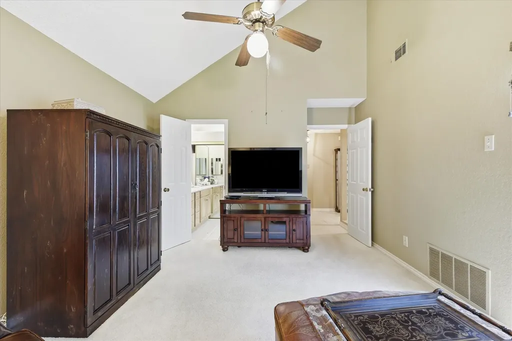 18095 Whispering Gables Lane Dallas TX 75287