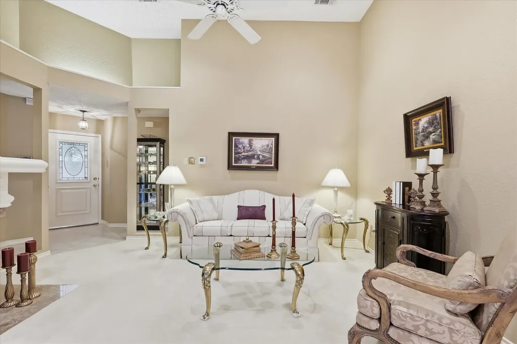 18095 Whispering Gables Lane Dallas TX 75287