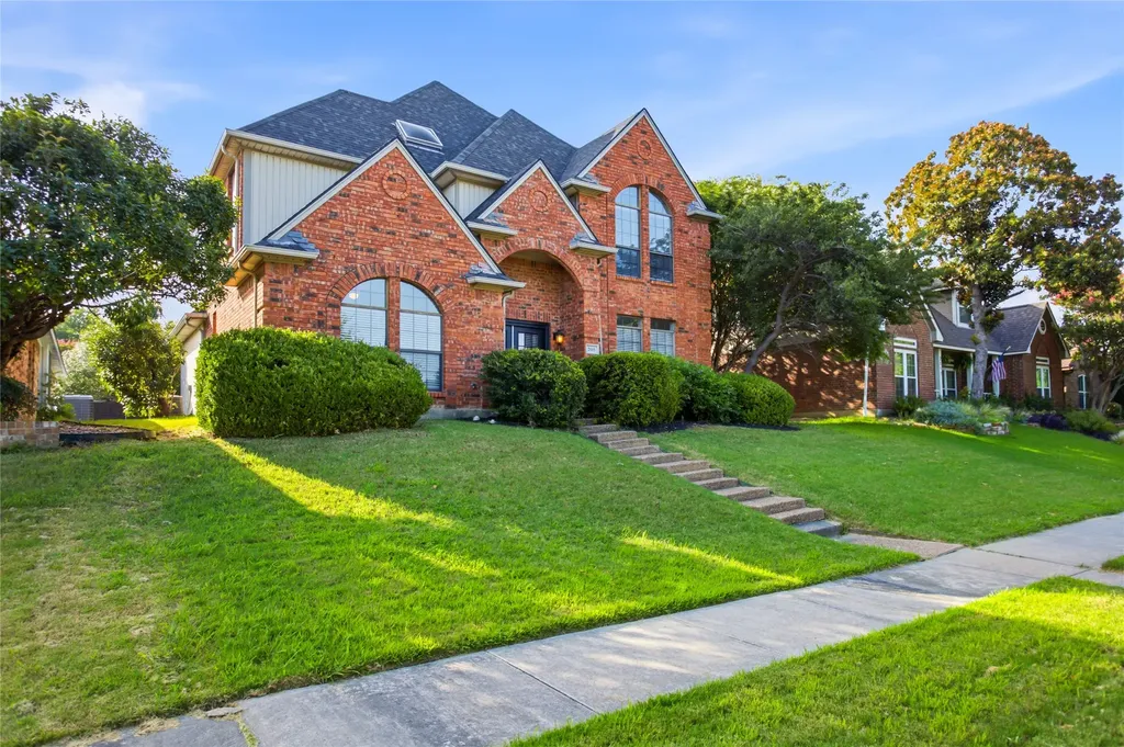 2115 Fawn Ridge Trail Carrollton TX 75010