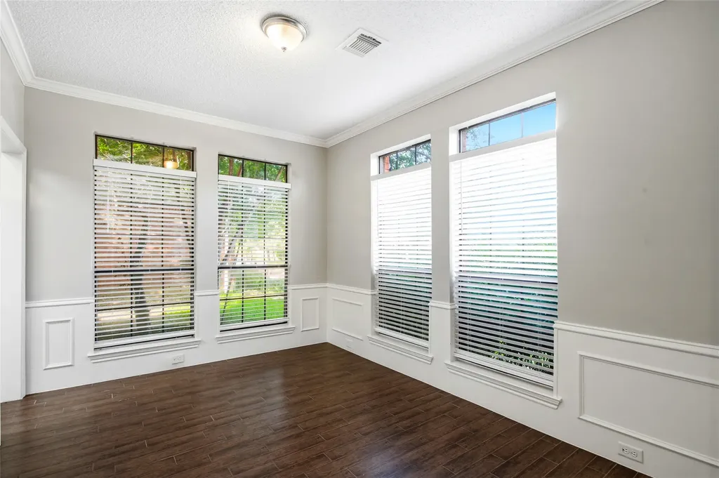 2115 Fawn Ridge Trail Carrollton TX 75010
