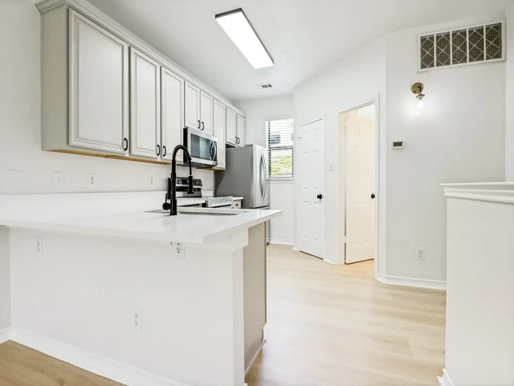 120 Nemo Court Arlington TX 76010