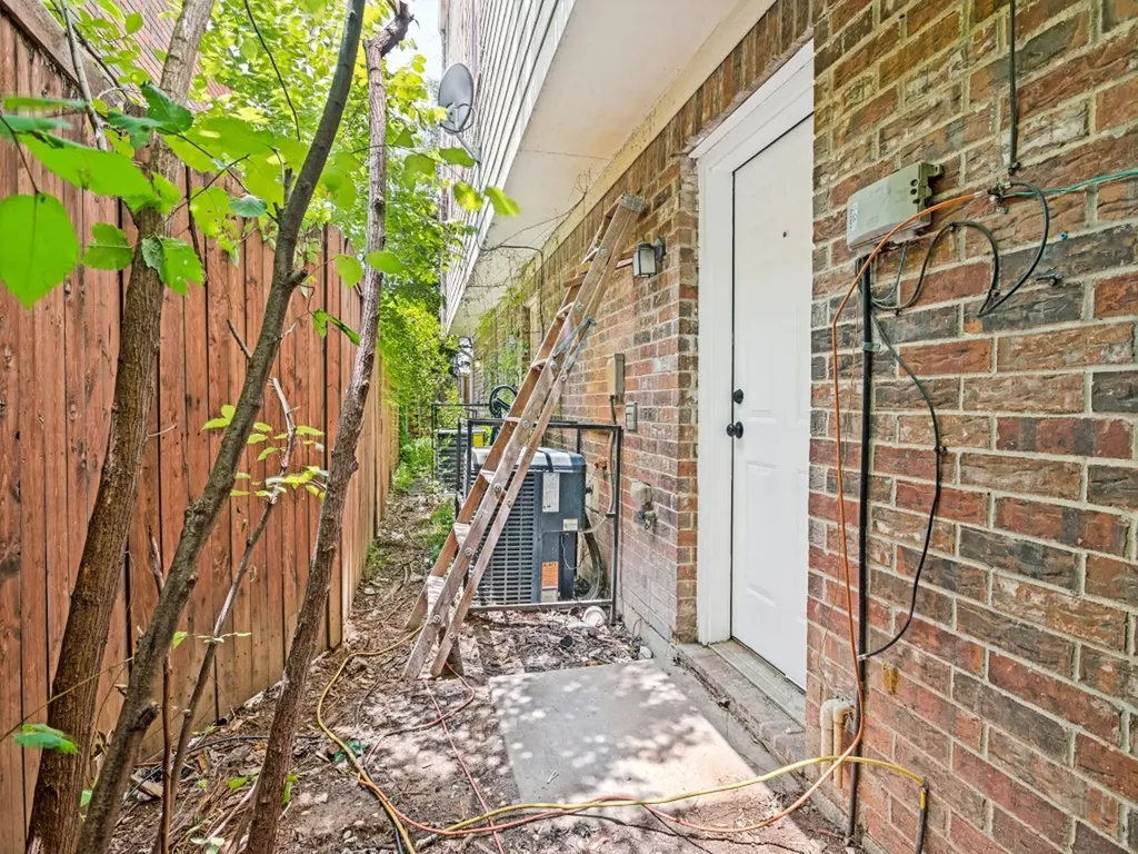 120 Nemo Court Arlington TX 76010