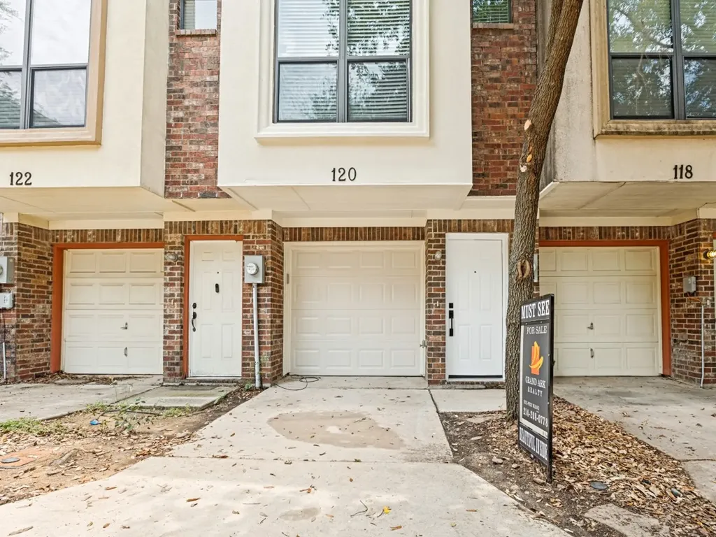 120 Nemo Court Arlington TX 76010