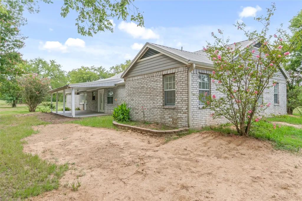 257 Private Road 7219 Wills Point TX 75169