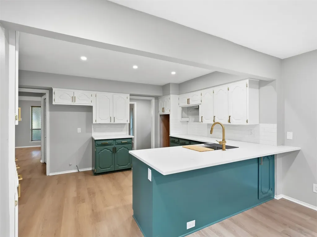 6815 Lyre Lane Dallas TX 75214