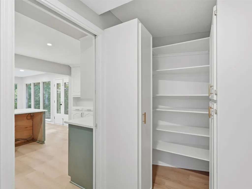 6815 Lyre Lane Dallas TX 75214