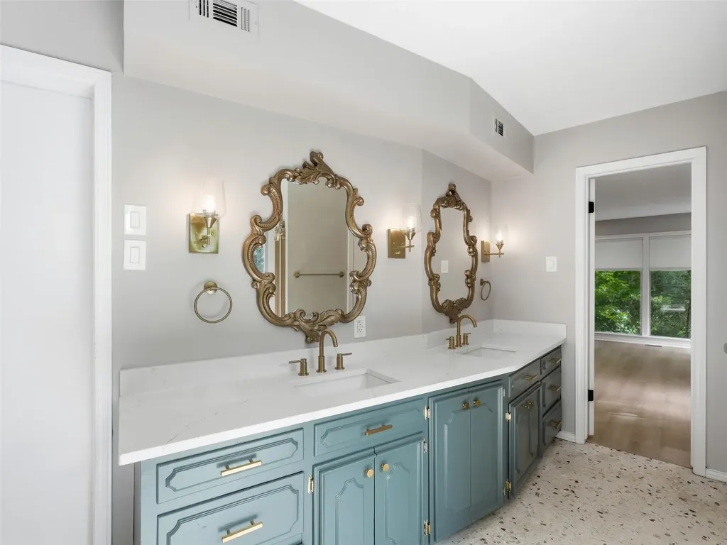 6815 Lyre Lane Dallas TX 75214